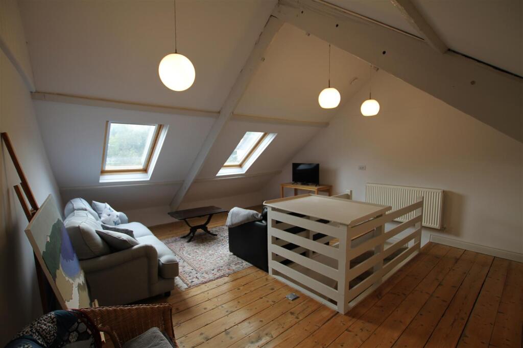 Attic / Bedroom 3