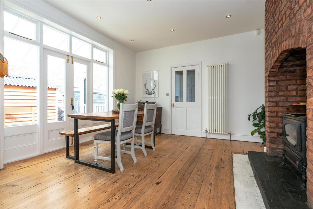 Family Room Aspect 3