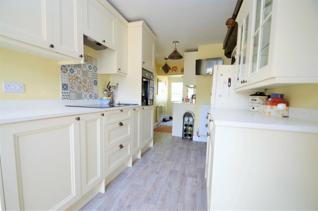 Kitchen/Breakfast Rm