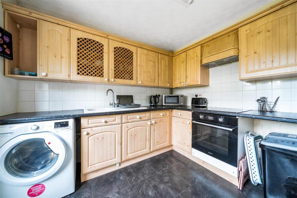 19 Elm Avenue, Ashby-De-La-Zouch