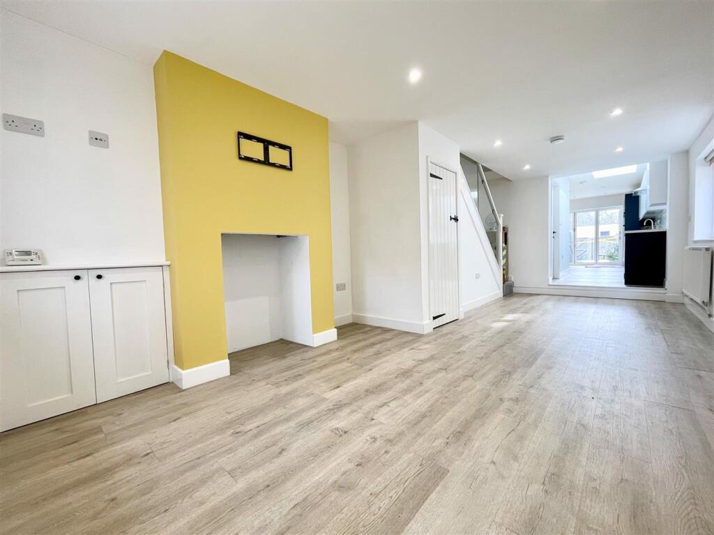 Fleet End Road, Southampton