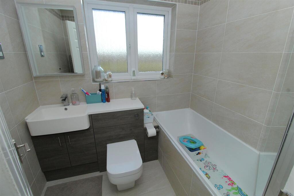 Newly Fitted Family Bathroom