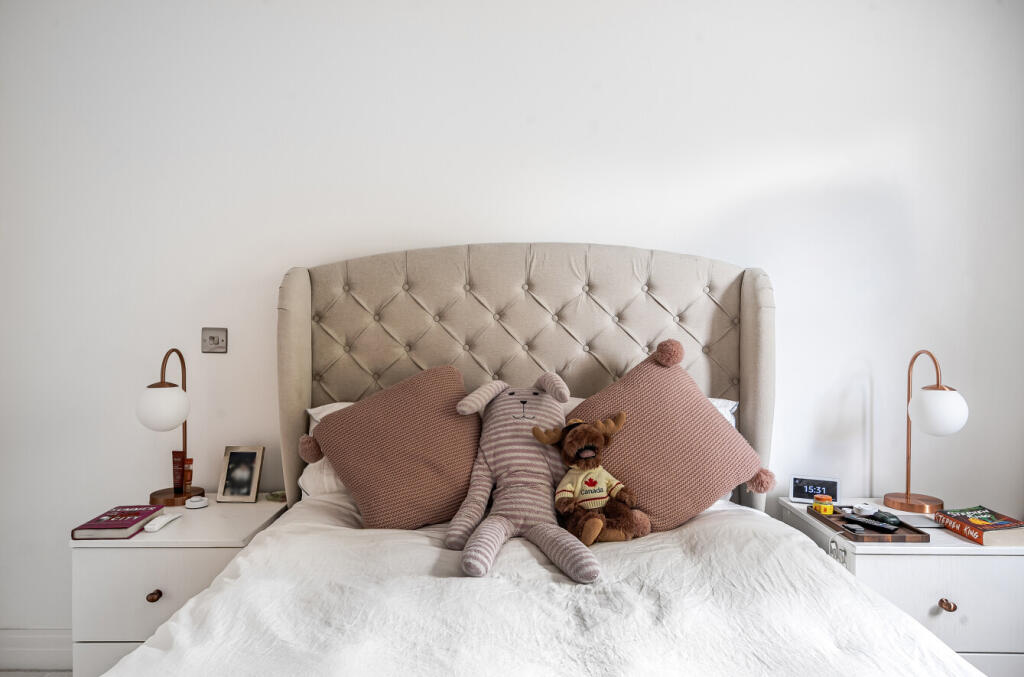 1354519-6-68c8302...