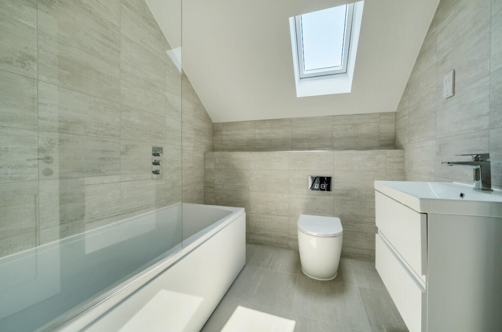 1320665-19-686bd0...