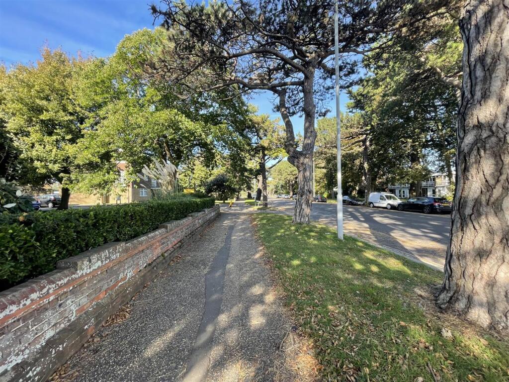 STREET VIEWS