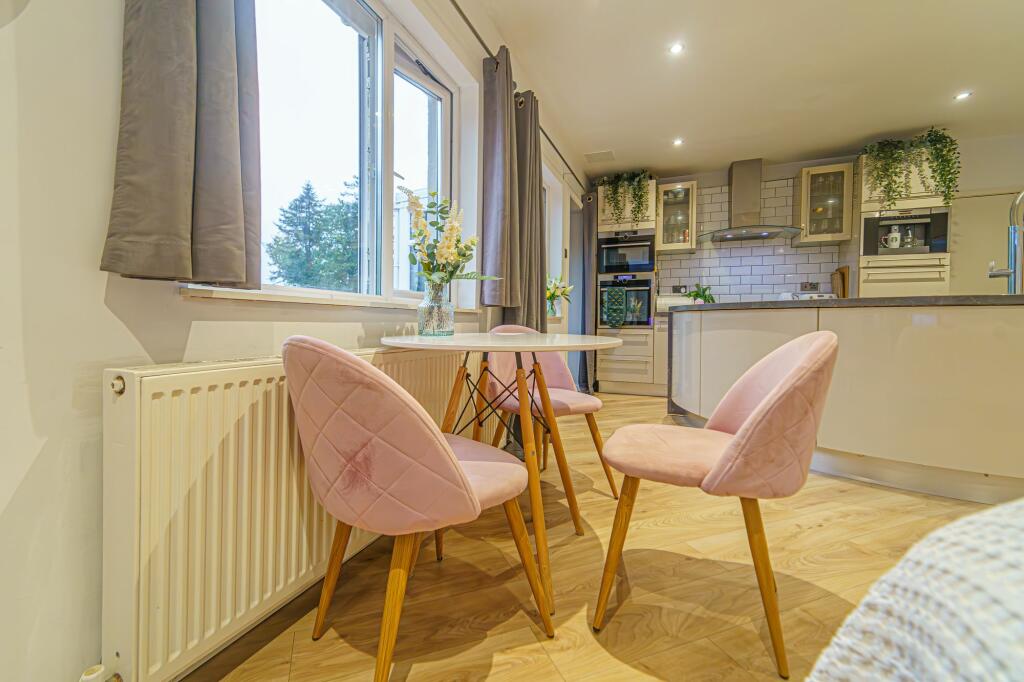 Living Room/Dinning Room