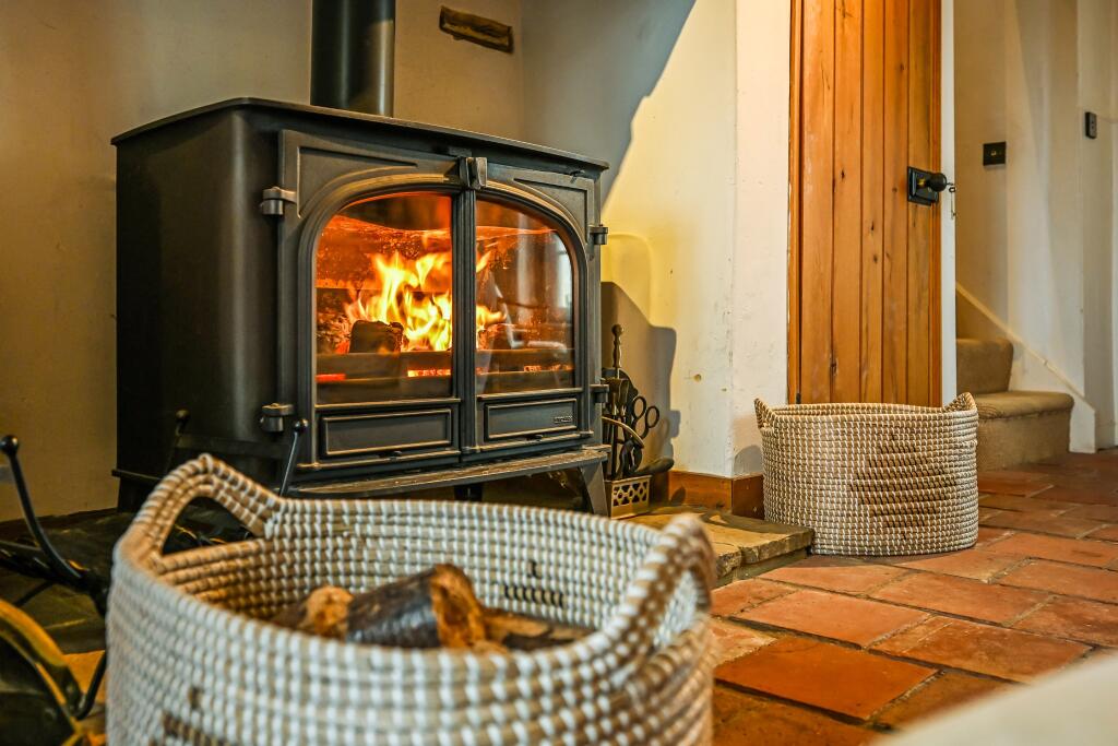 LOG BURNER