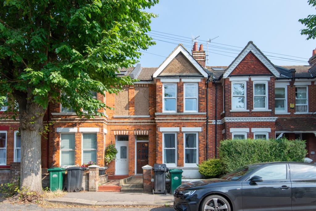 73 Hythe Road FoH (1)