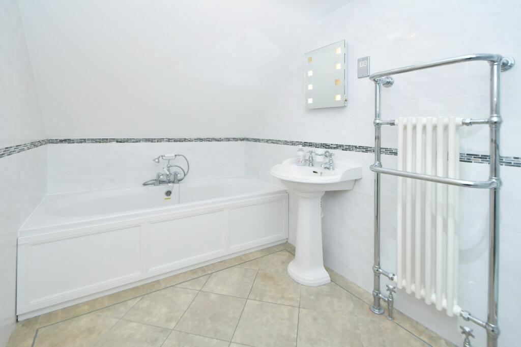 Bedroom one en-suite