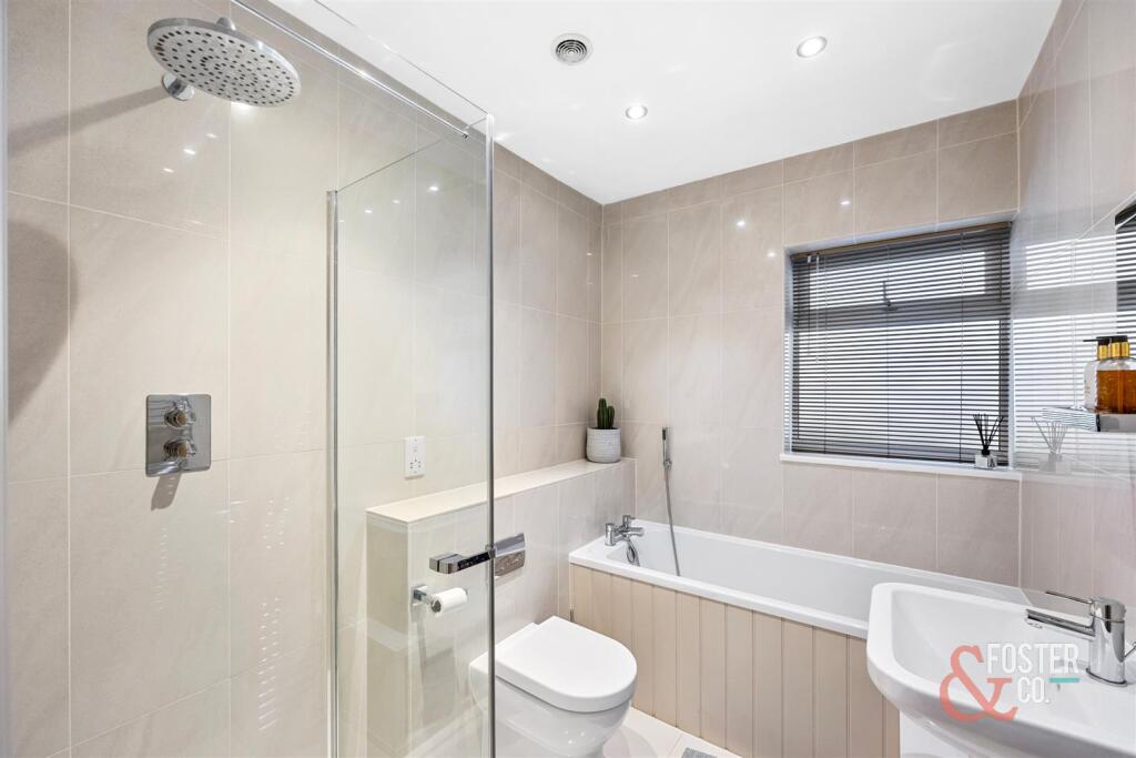 Wayland Avenue_49_006.jpg