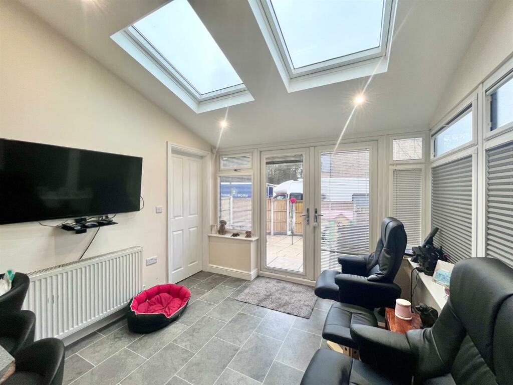 Sun Room / Dinning Room