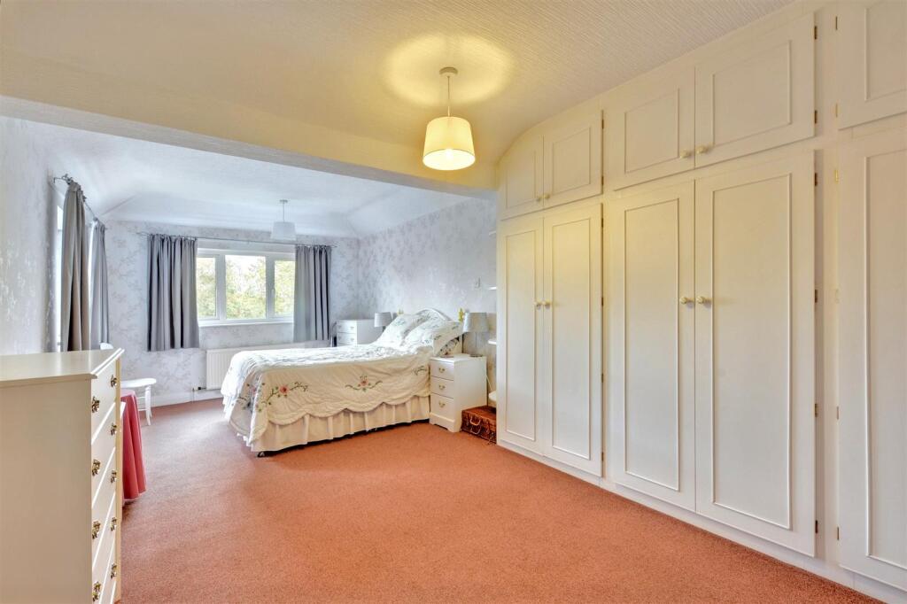 Bedroom One_4.jpeg