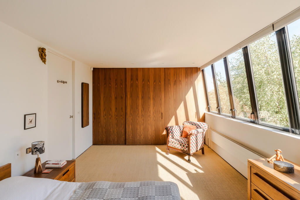 313765 - Feversham House-4.jpeg