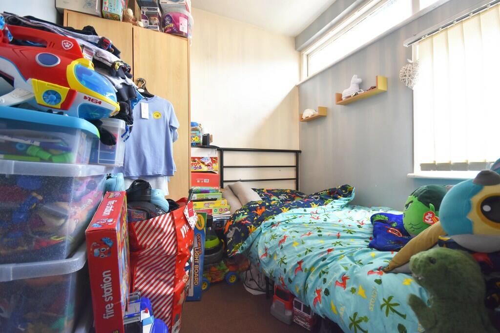 Bedroom 3-min