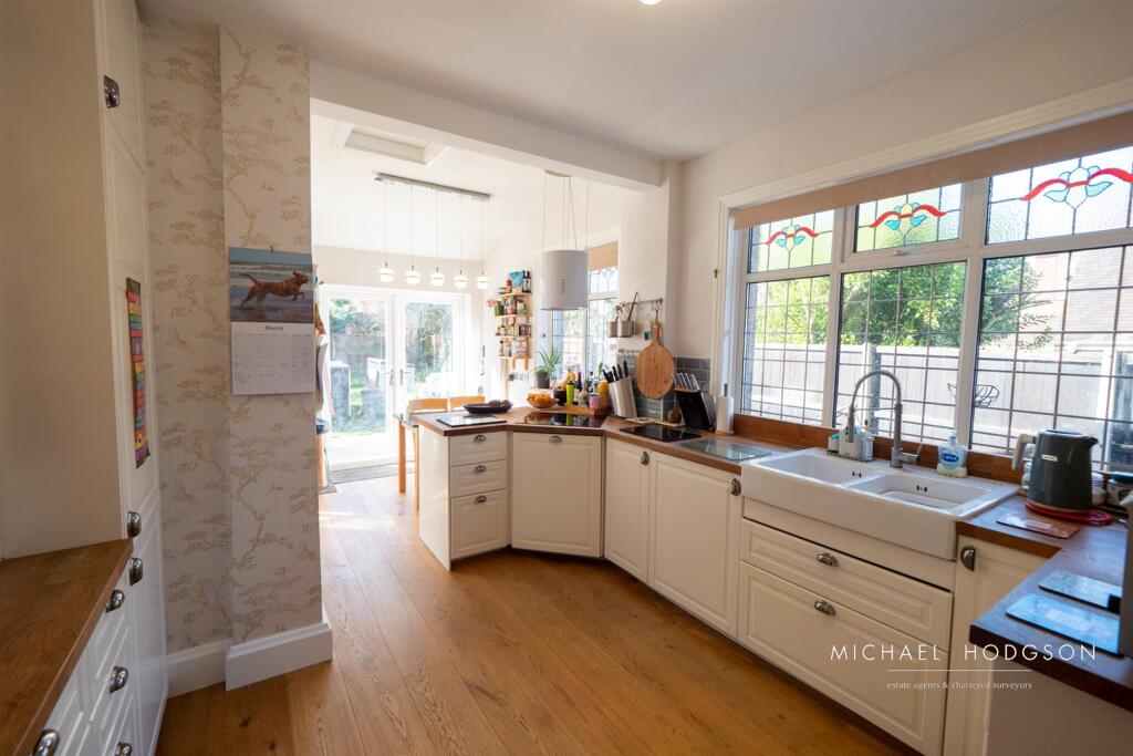 Kitchen / Breakfast Room