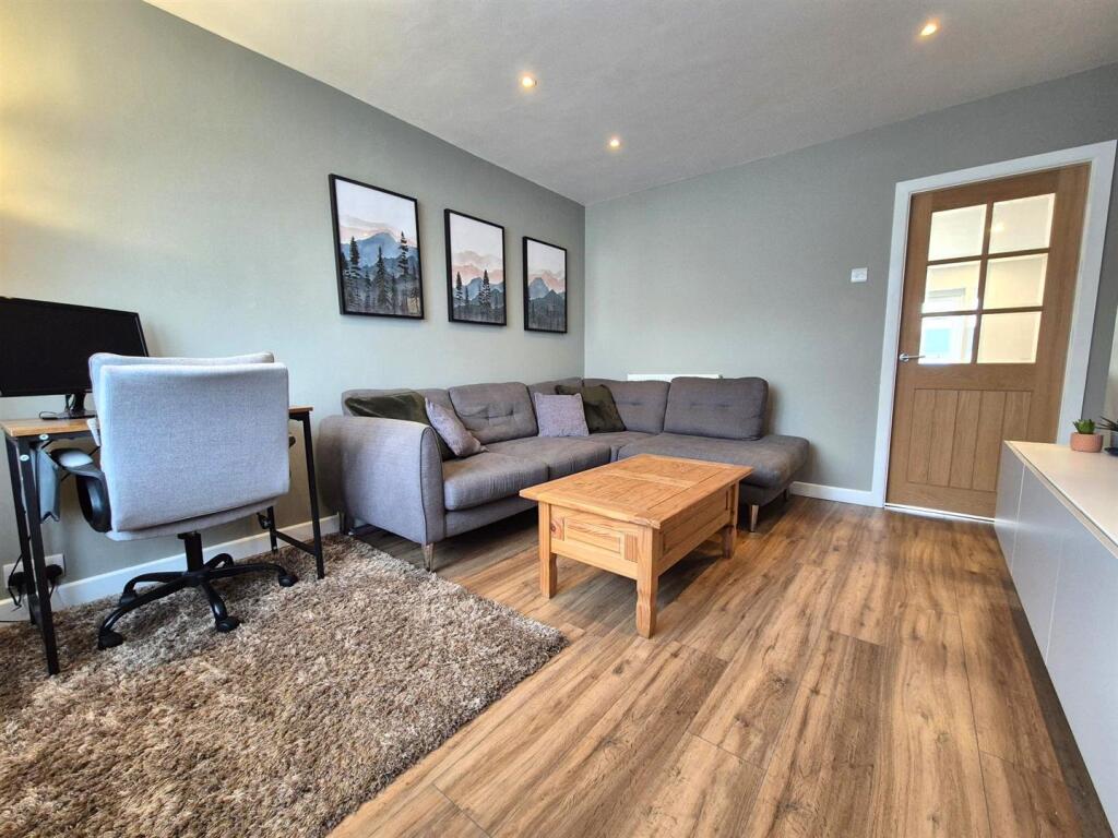 Front Lounge