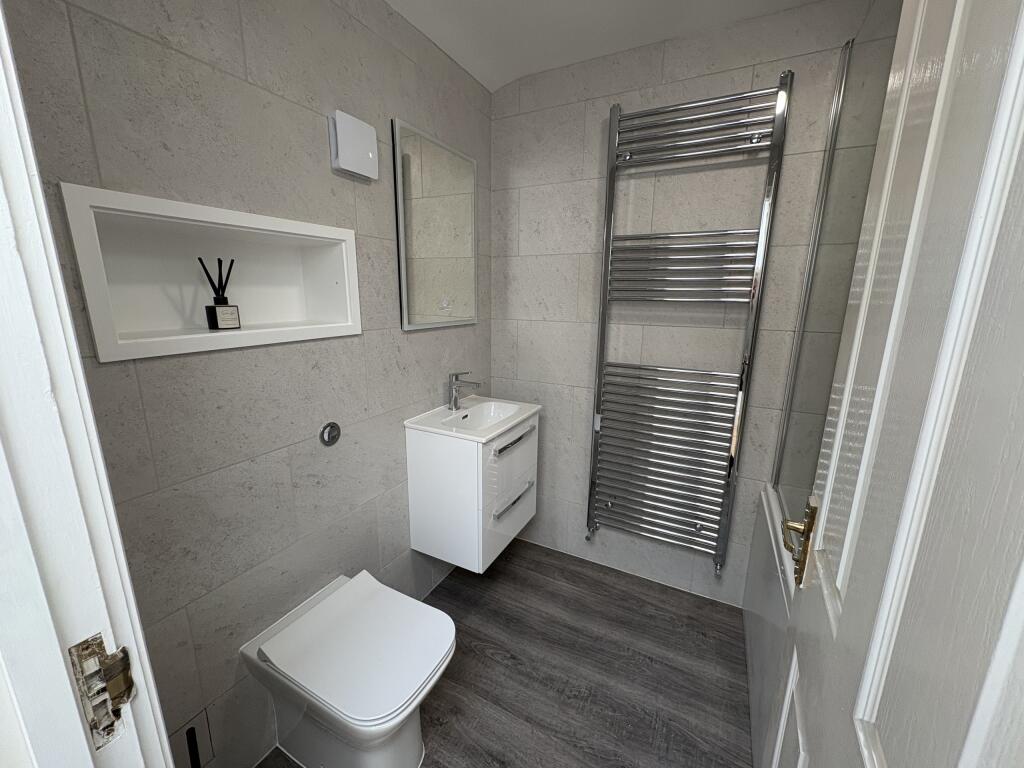 toilet .jpeg