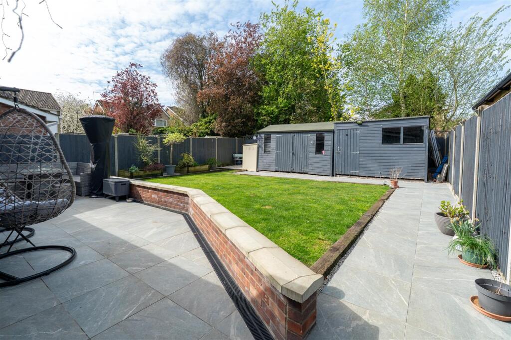 40 Church Mdw, Barton Mills,--3.jpg