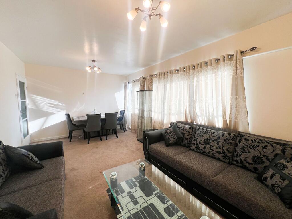 Beehive Court IG1