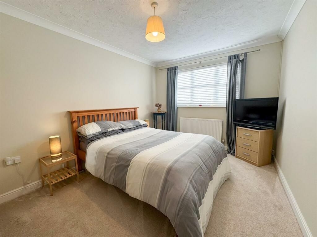 14_Bed2.jpg