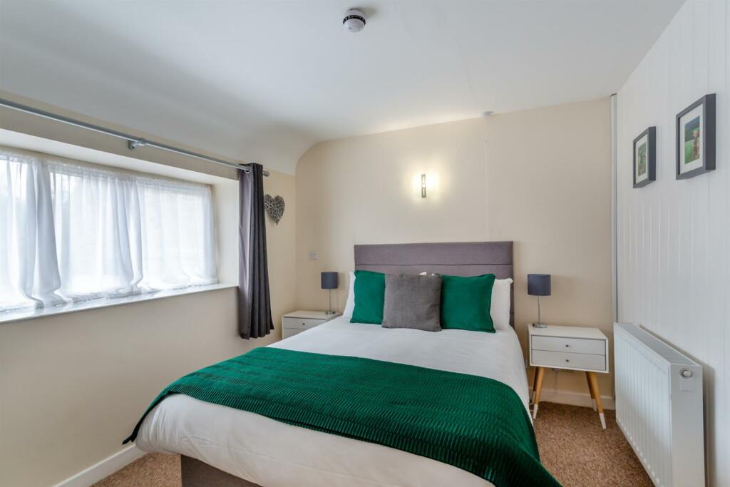 Guest Room 5