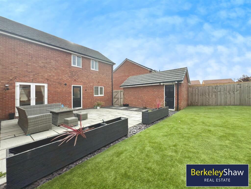 a16e3de3--4091-9AB6-417AEB8F56F6-26733-000003D158F