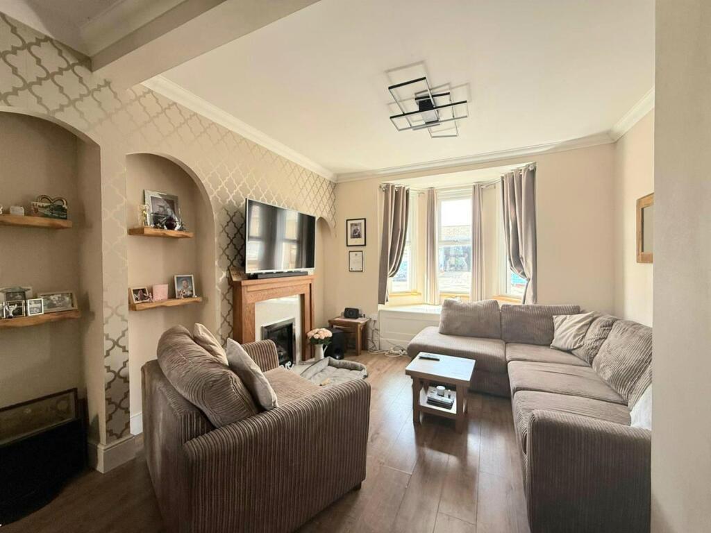Living Room.jpg