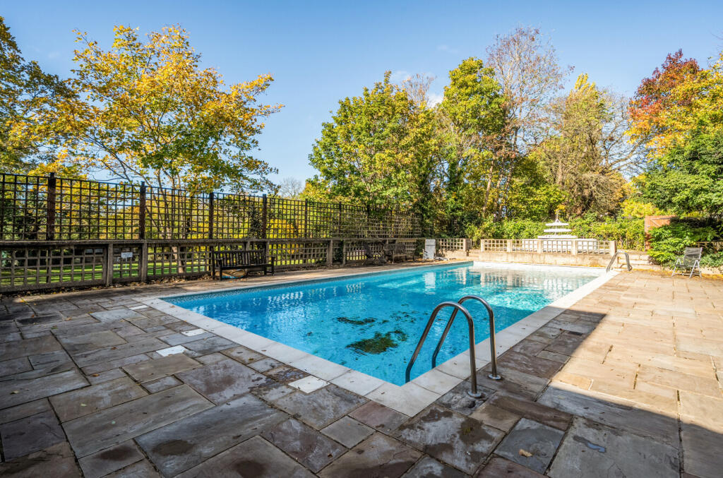 1372182-20-68fb63...