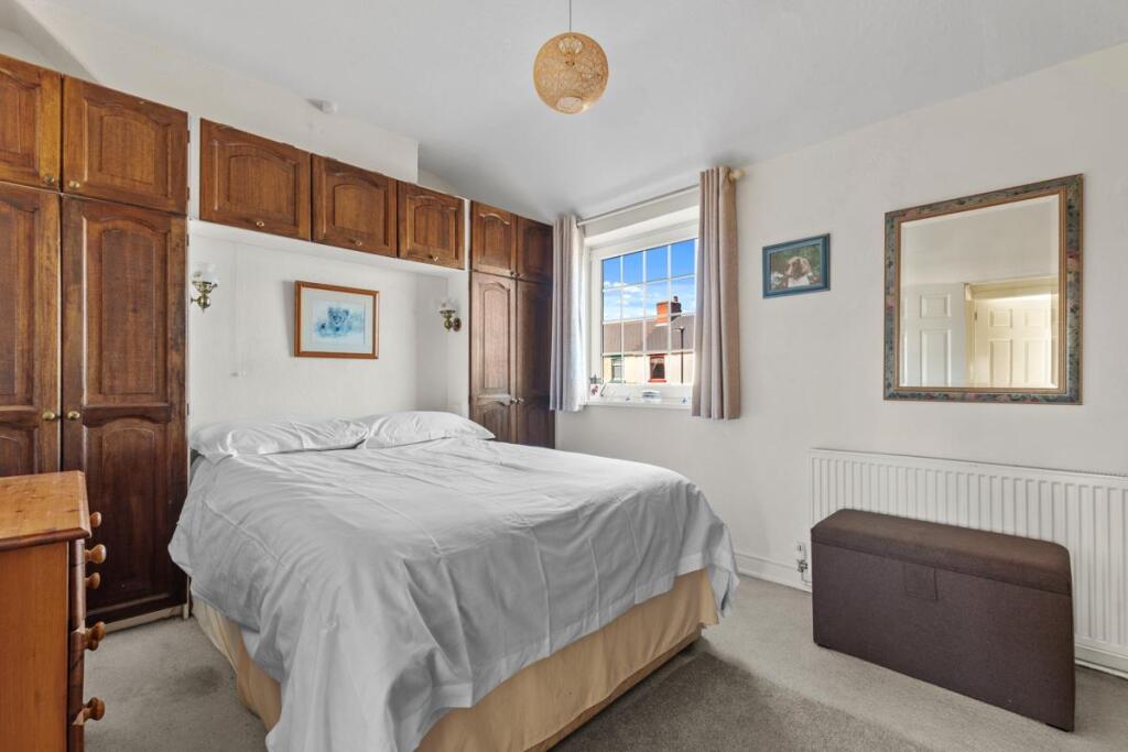 111 East Crescent (13 of 21).jpg