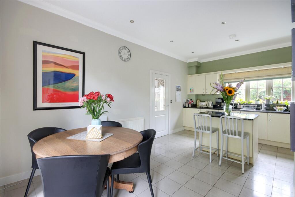 Breakfast Room