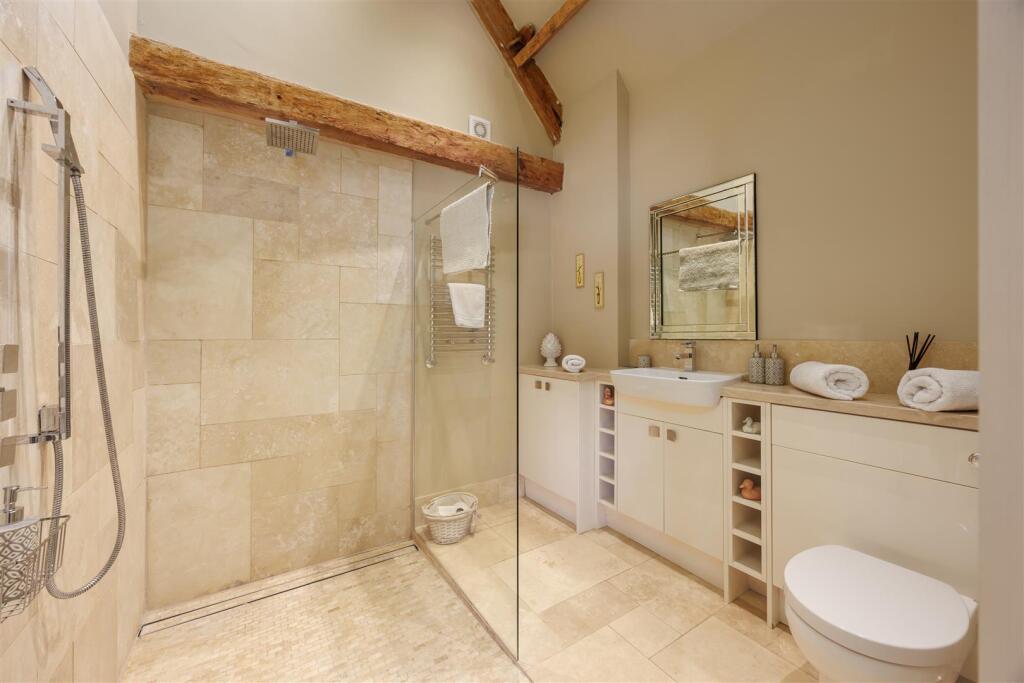 Holiday Let Shower Room