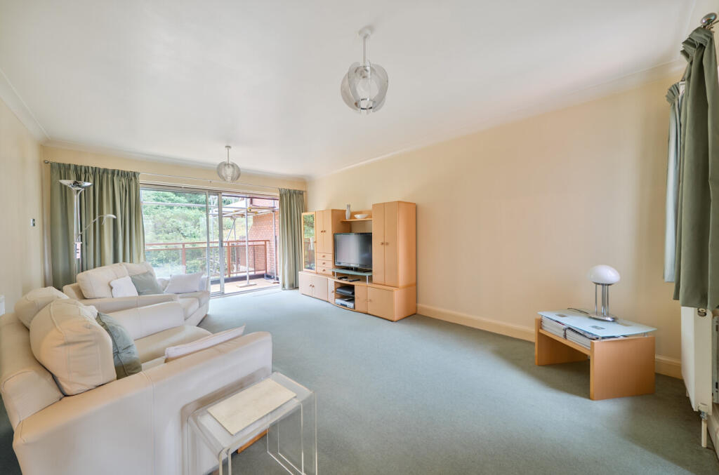 1316326-6-685c0be...