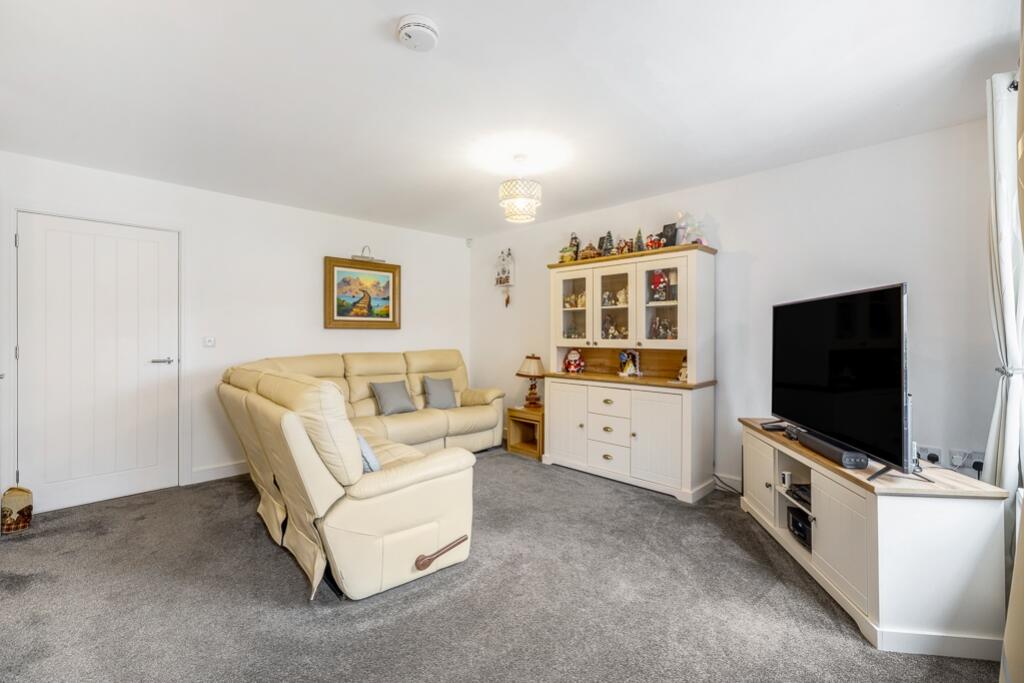 6 Balderson Court (Weston)-19