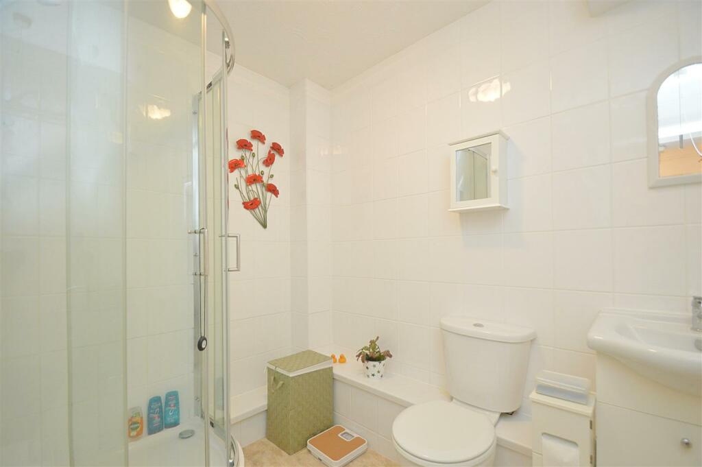 ShowerRoom.jpg