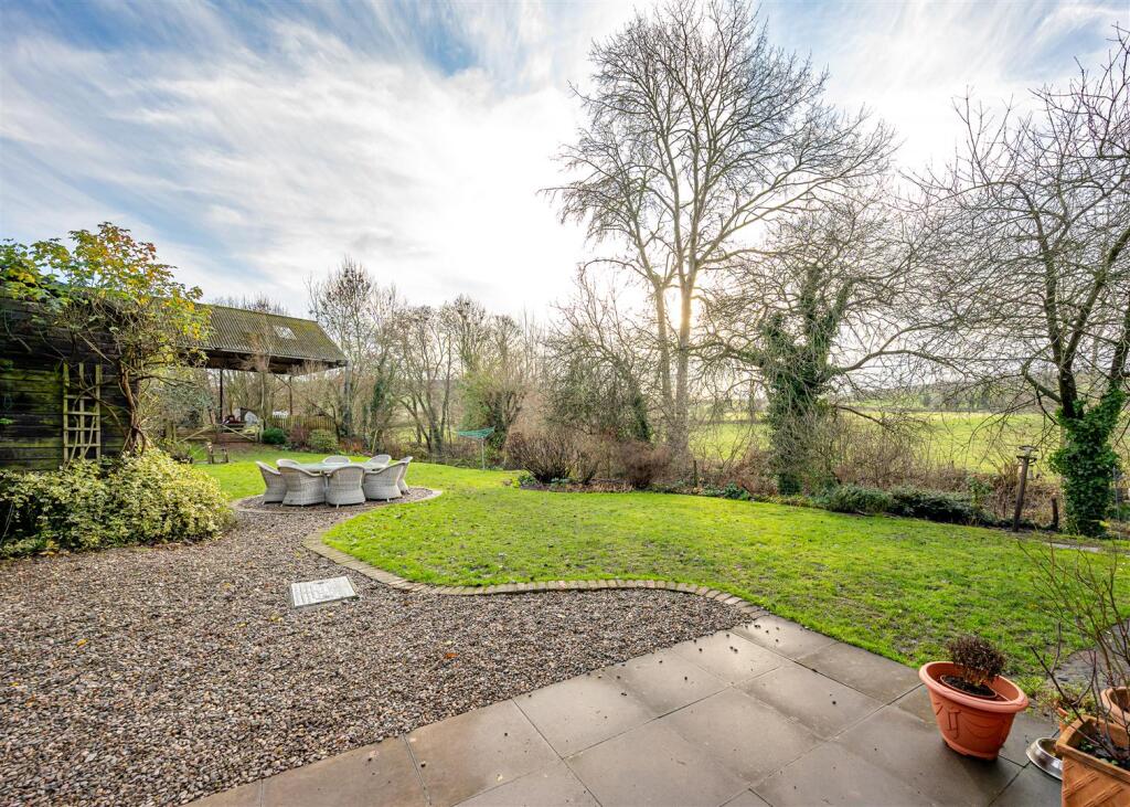 Harpsford Mill Farm-externals-06.jpg