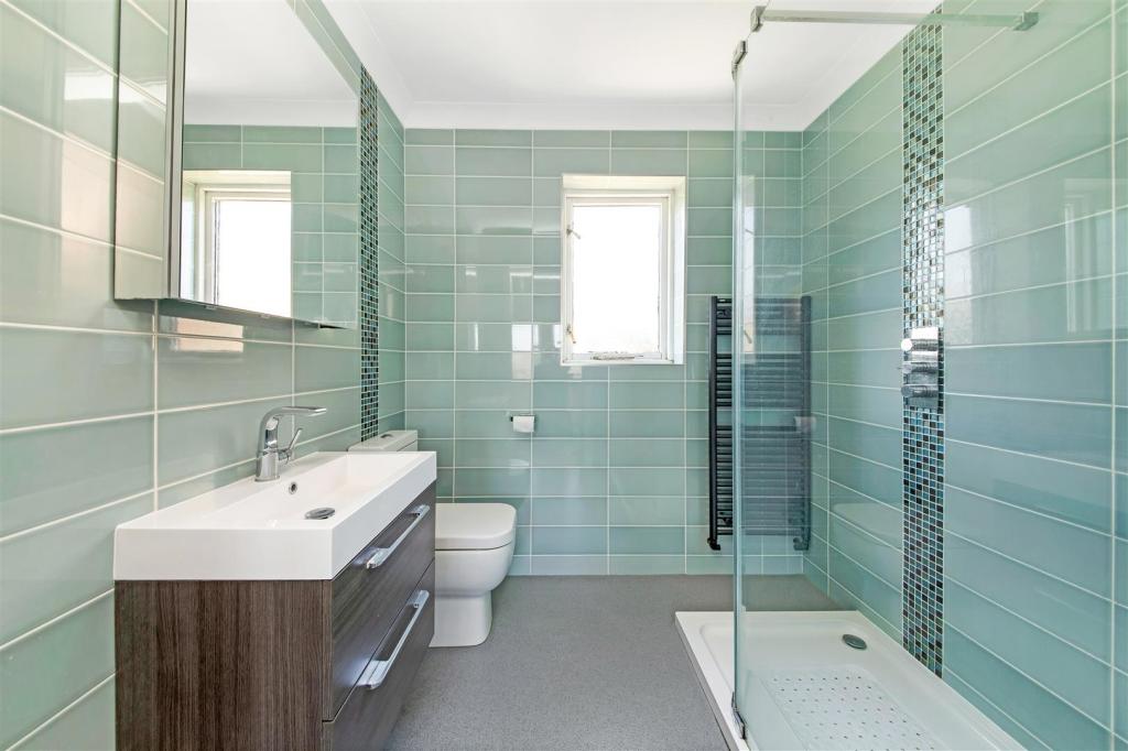 EN-SUITE SHOWER ROOM TO BEDROOM ONE
