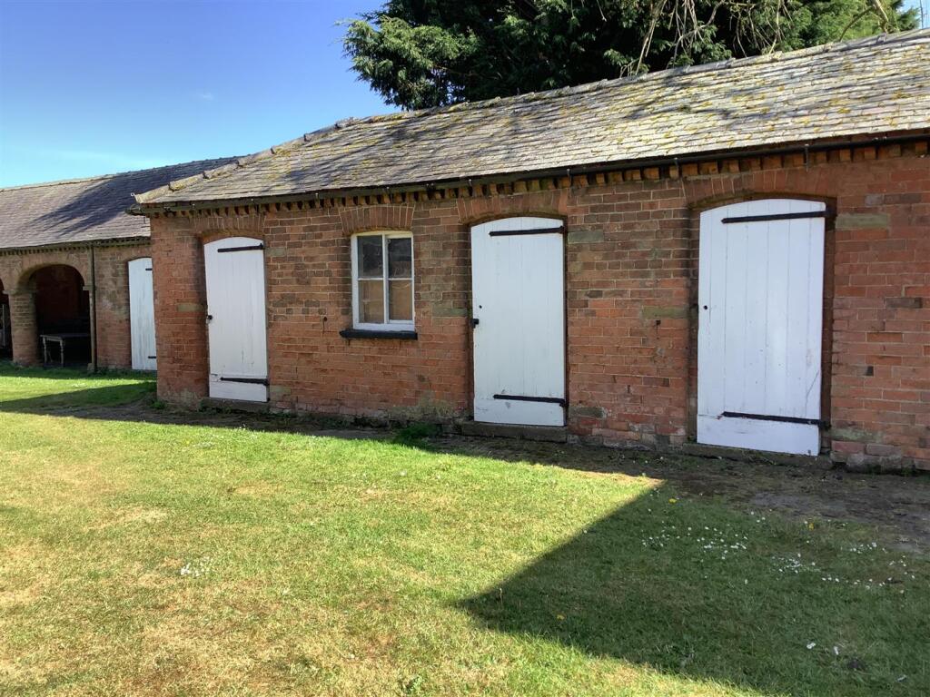 barns.jpg