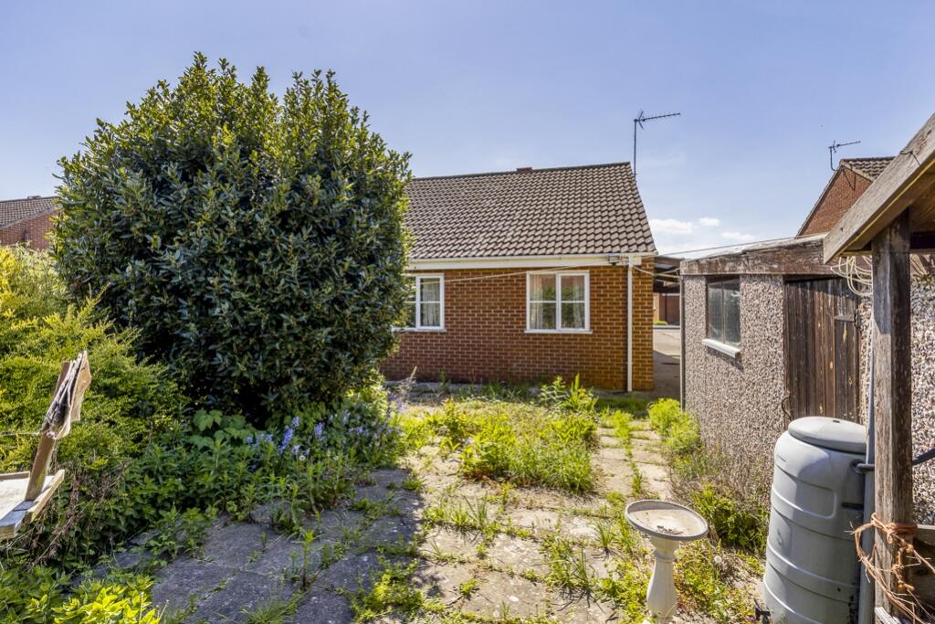 5 Franks Close (Kirton)-10