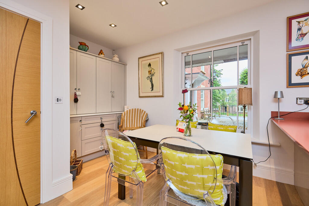 Edward Knight 202...