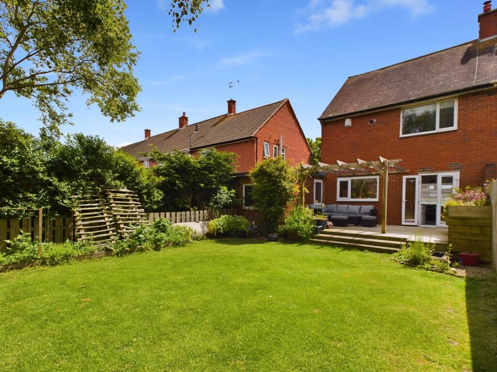 CAM02195G0-PR0040-STILL015