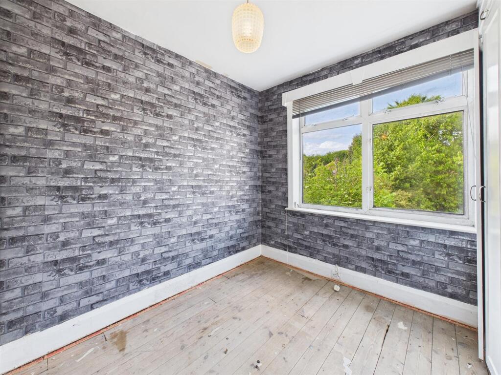 Bedroom: