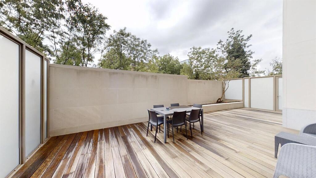 Wolfe-House-375-Kensington-High-Street-07082025_11