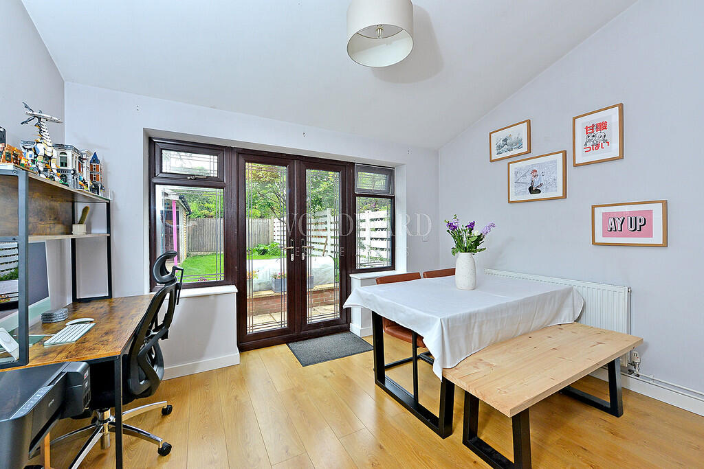 Living/Dining Roo...