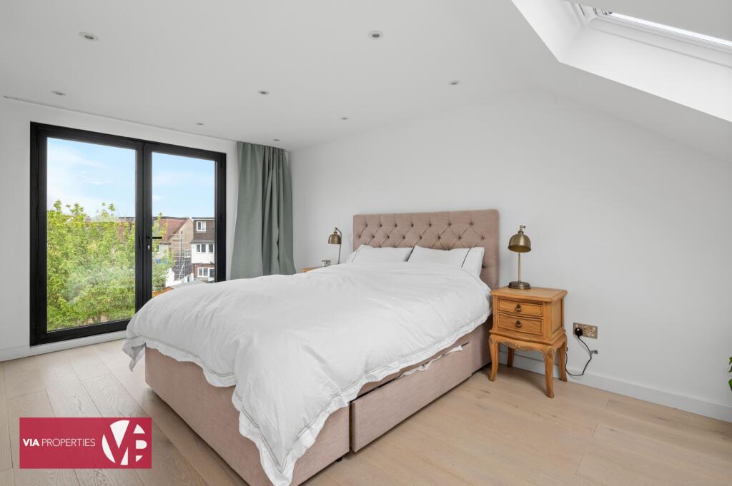 Master bedroom suite top floor