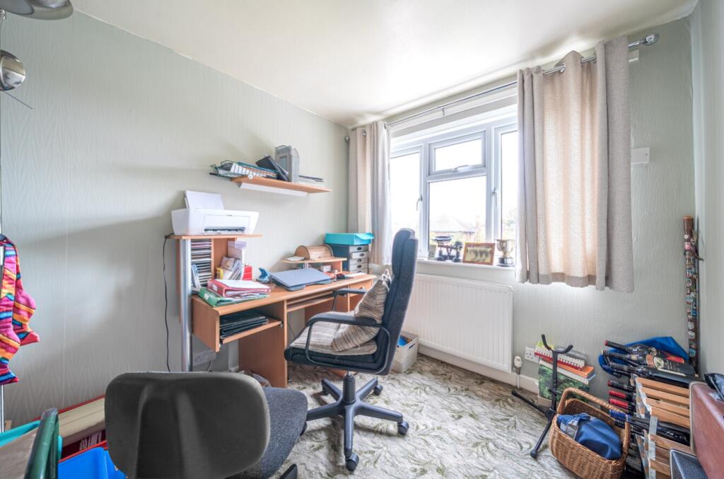 1364324-12-68e7c7f2b4f3d