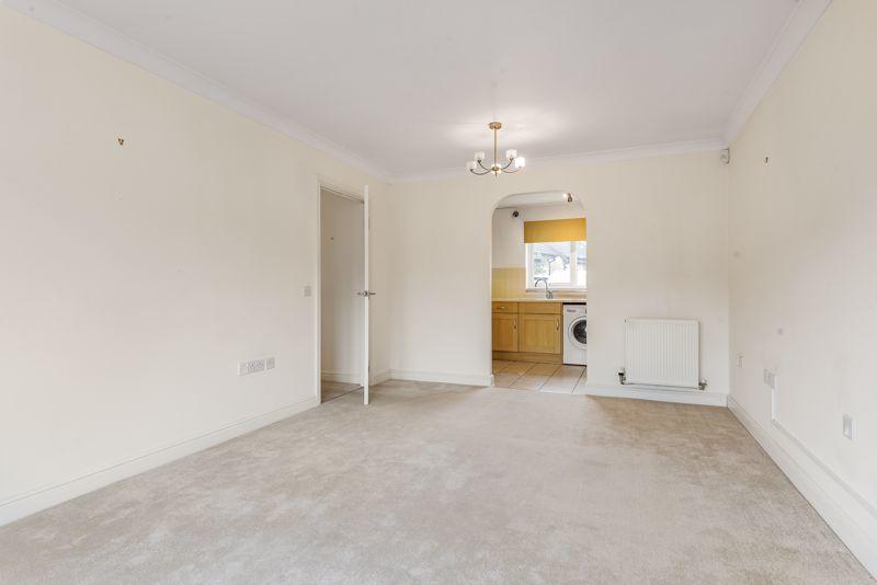 Living room di...
