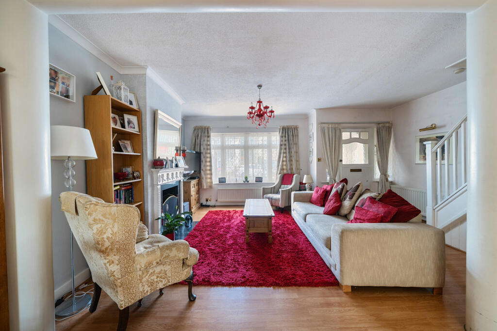 1302179-2-683ddc0...