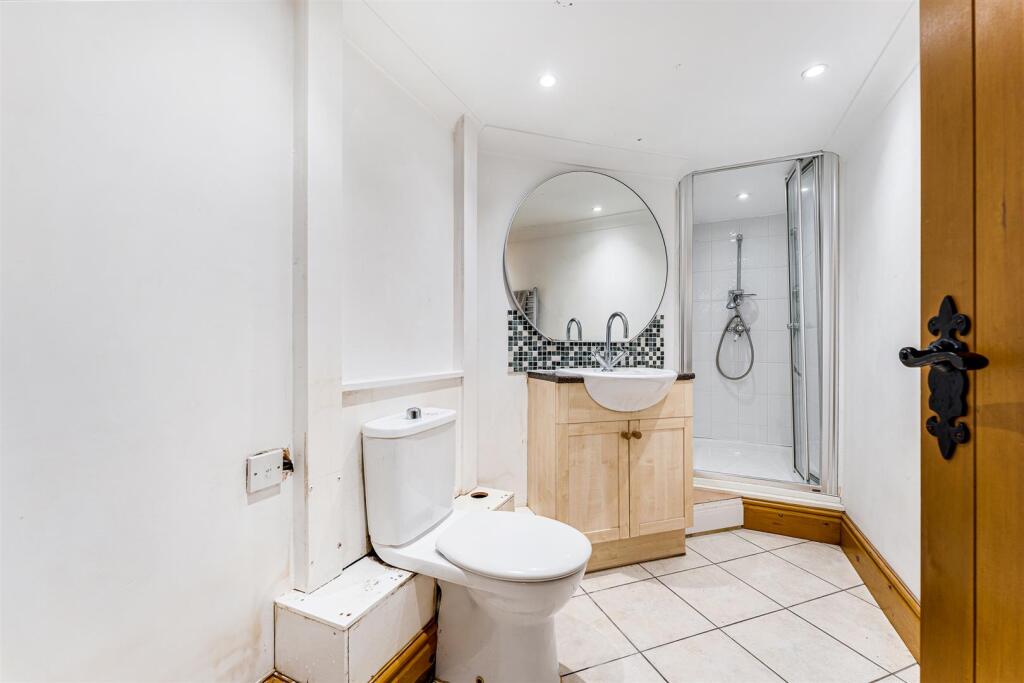 Lower Ground Floor WC