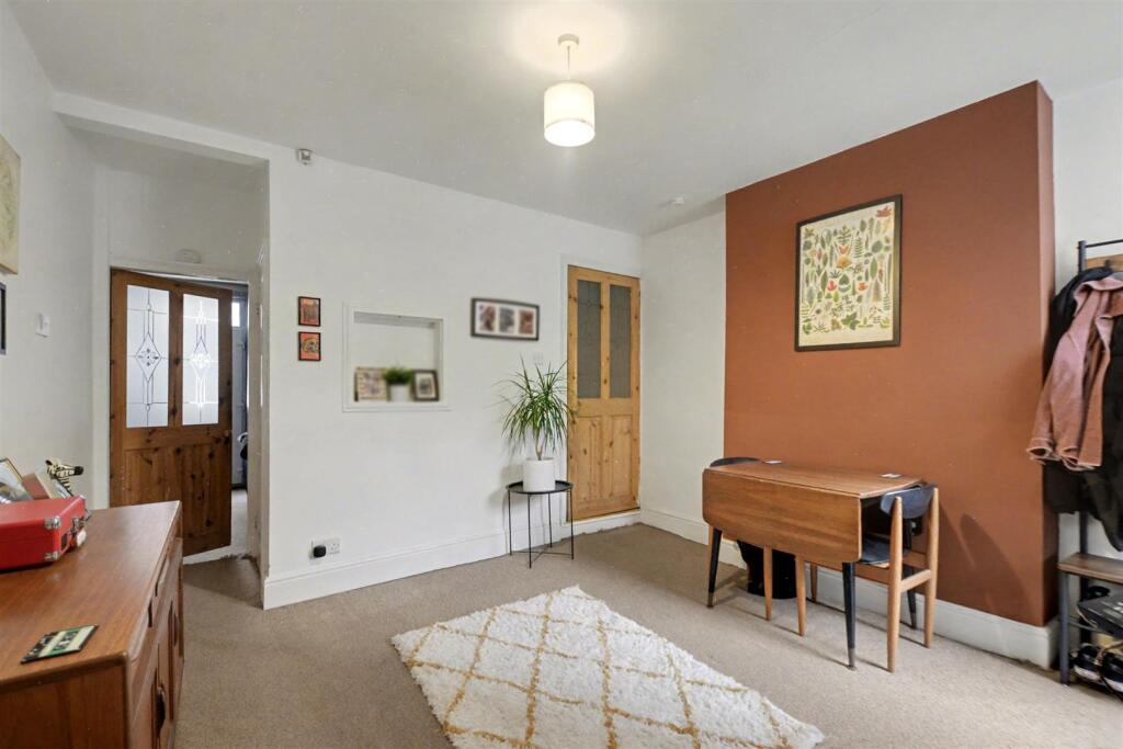 Dining Room_2.jpeg