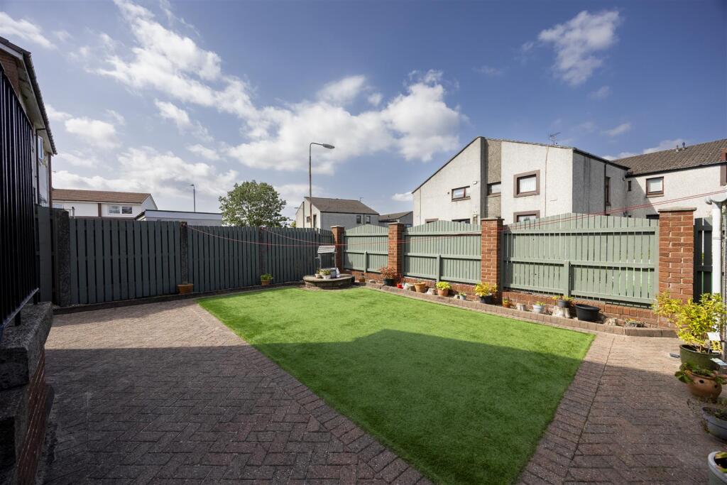 50_ST_COLUMBA_DRIVE_KIRKINTILLOCH_005.JPG